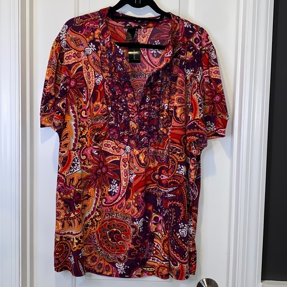 Lane Bryant top size 26/28